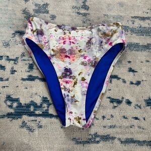 Flora Obscura X J.Crew bikini bottom in kaleidoscope floral Small